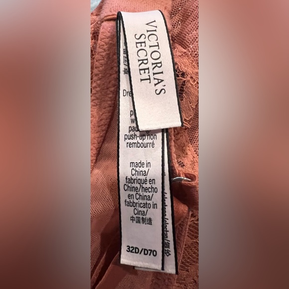Victoria's Secret underwire lace scalloped in burnt orange 32D - Picture 5 of 5